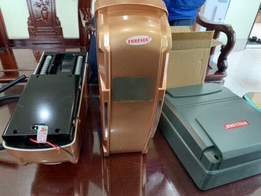 Motor cổng rùa 2000kg gồm 4 remote